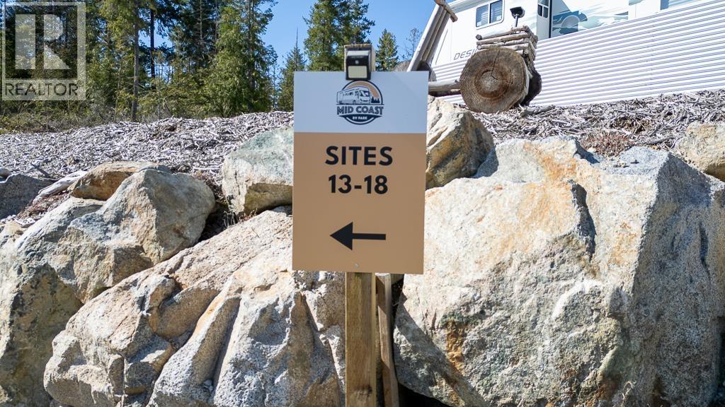 9384 Stephens Way, Halfmoon Bay, British Columbia  V7Z 1G9 - Photo 10 - R3106780