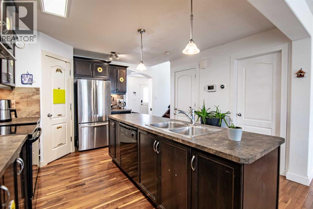 172 Ibbotson Close, Red Deer, Alberta  T4R 0C5 - Photo 6 - A2299975