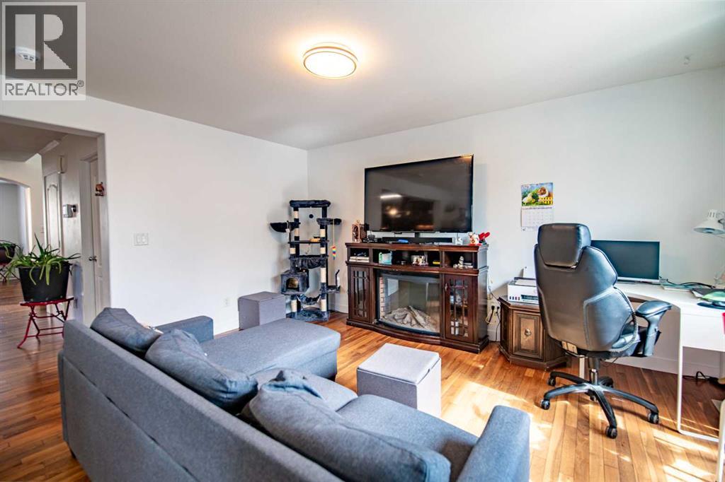 172 Ibbotson Close, Red Deer, Alberta  T4R 0C5 - Photo 10 - A2299975