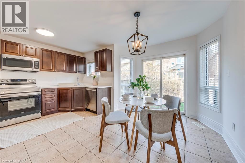 5811 Page Crescent, Burlington, Ontario  L7L 7N9 - Photo 20 - 40818303