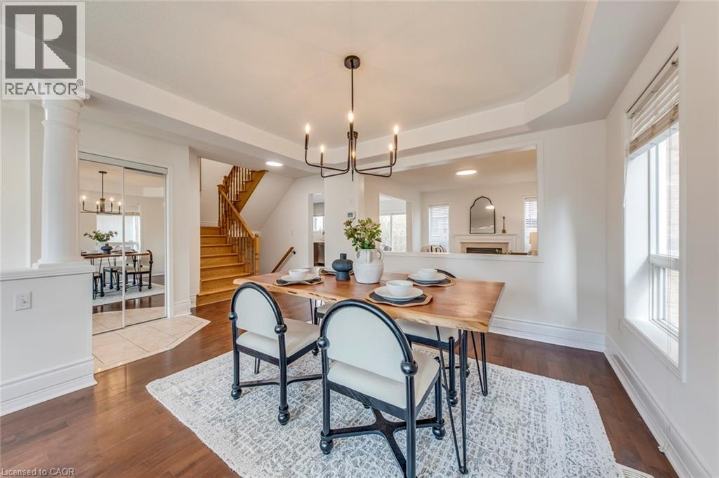 5811 Page Crescent, Burlington, Ontario  L7L 7N9 - Photo 9 - 40818303