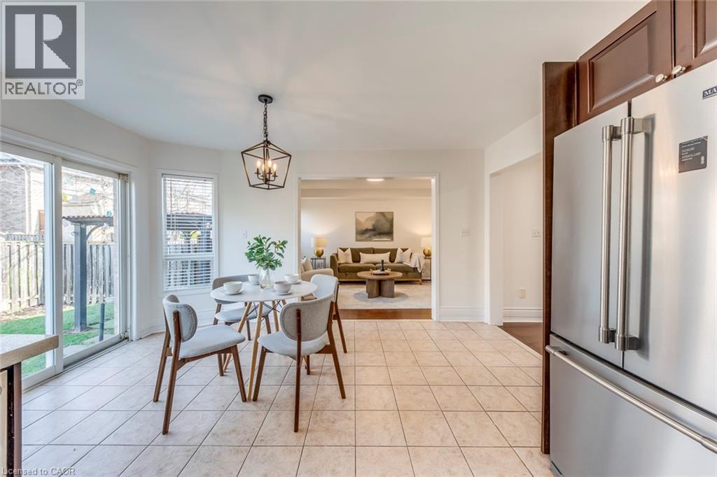 5811 Page Crescent, Burlington, Ontario  L7L 7N9 - Photo 25 - 40818303