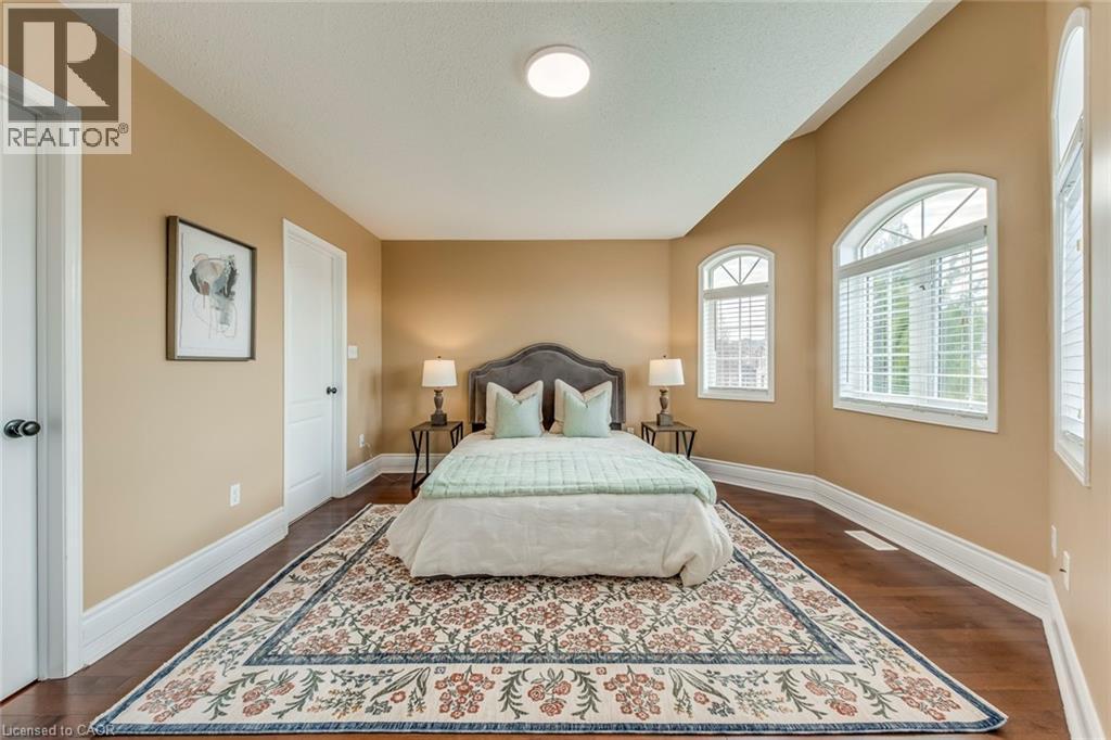 5811 Page Crescent, Burlington, Ontario  L7L 7N9 - Photo 34 - 40818303