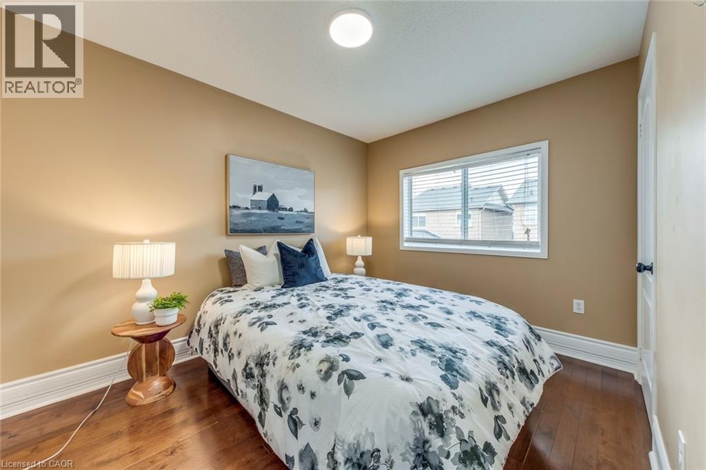 5811 Page Crescent, Burlington, Ontario  L7L 7N9 - Photo 30 - 40818303