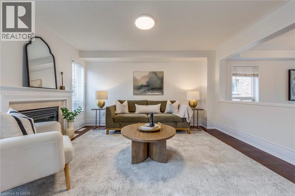 5811 Page Crescent, Burlington, Ontario  L7L 7N9 - Photo 15 - 40818303