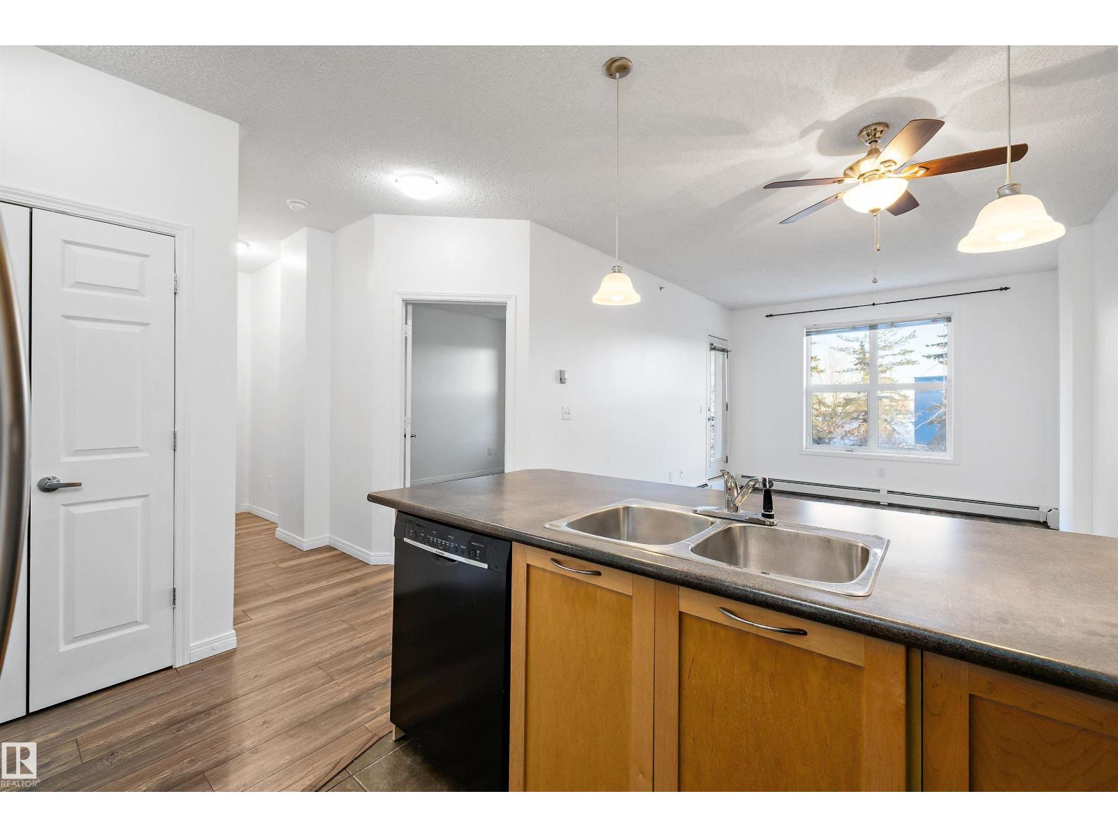 #1-208 4245 139 Av Nw, Edmonton, Alberta  T5Y 3E8 - Photo 8 - E4470052