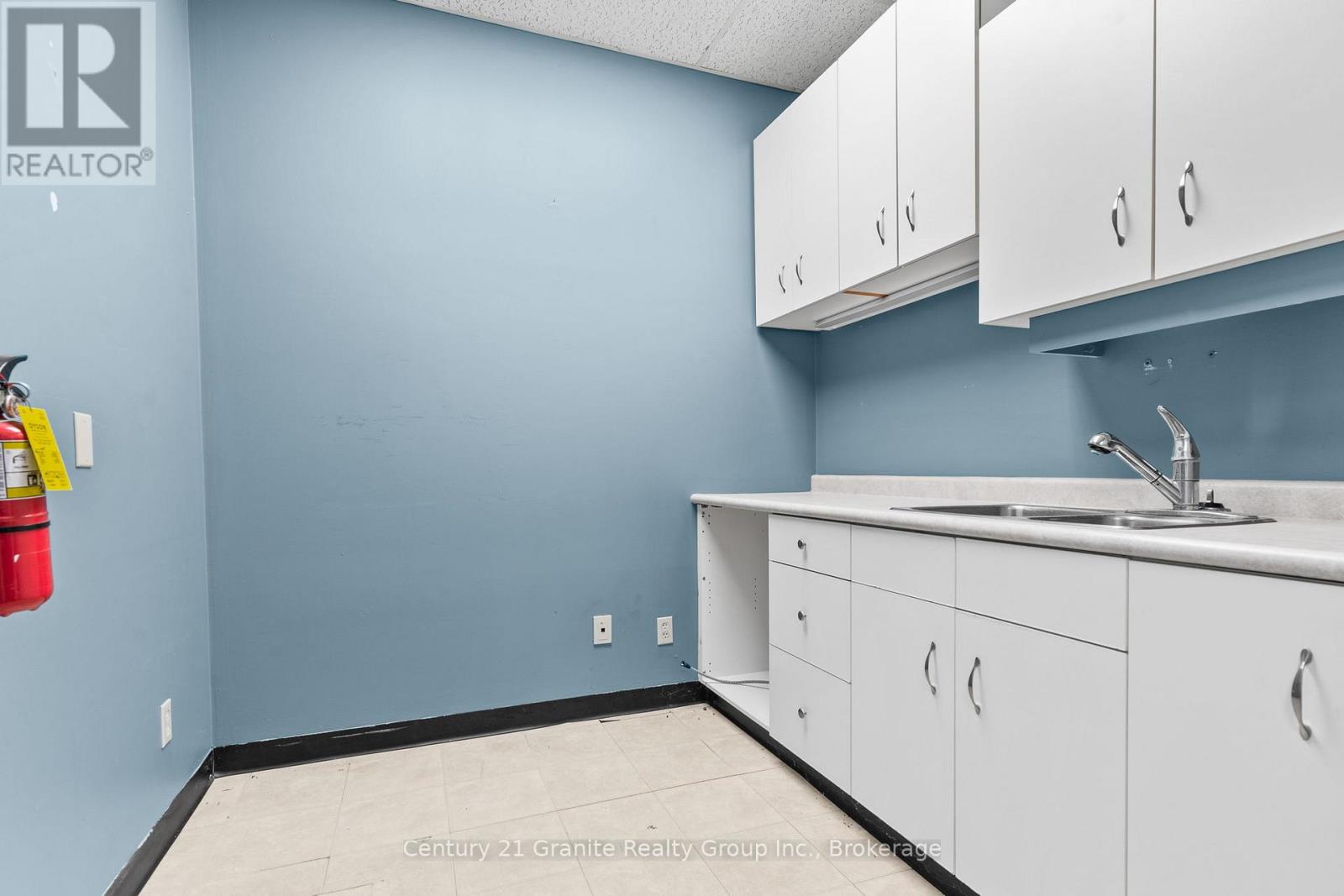 1&2 - 50 York Street, Dysart Et Al, Ontario K0M 1S0 - Photo 12 - X12982304