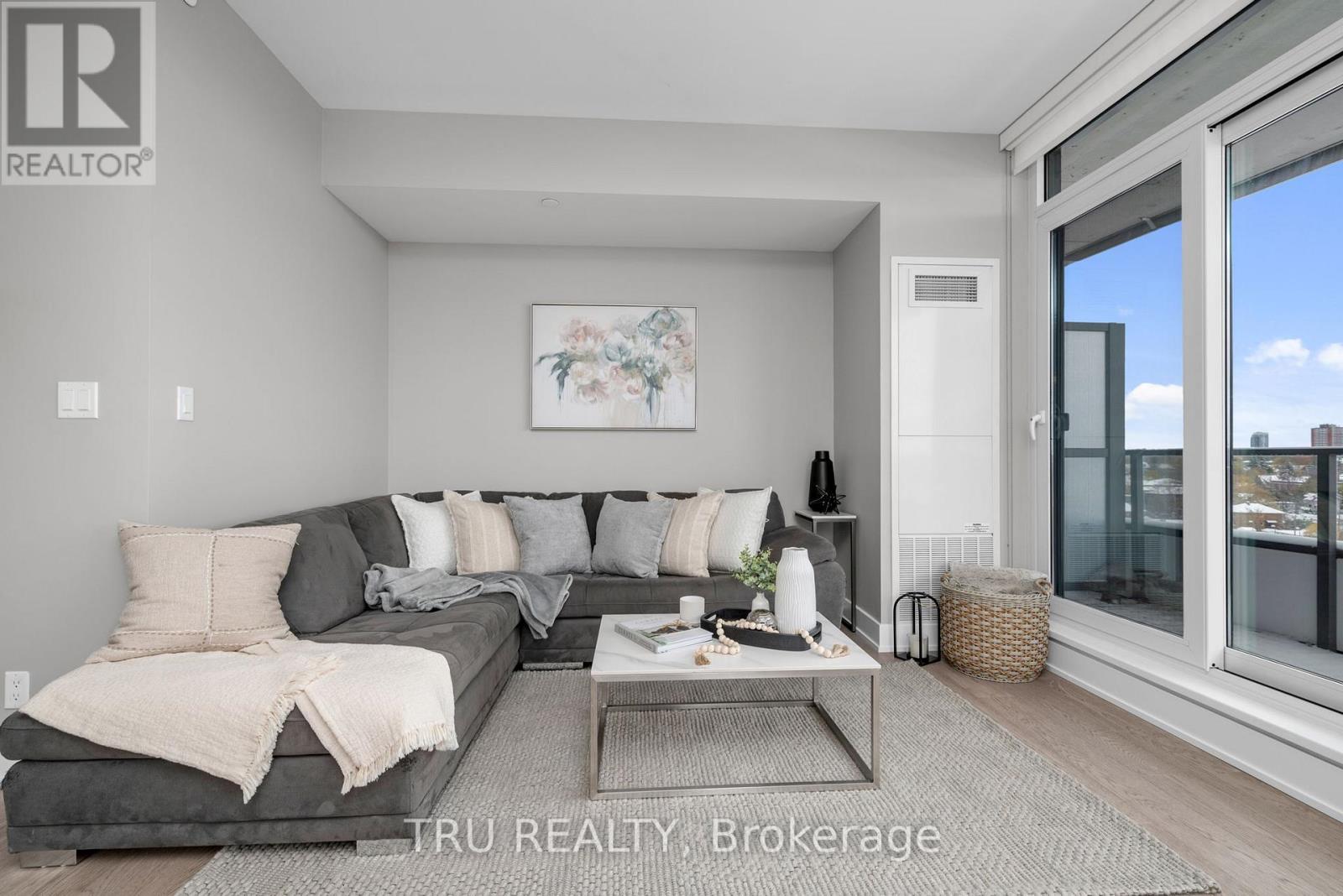 910 - 485 Richmond Road, Ottawa, Ontario  K2A 3W9 - Photo 10 - X12982306