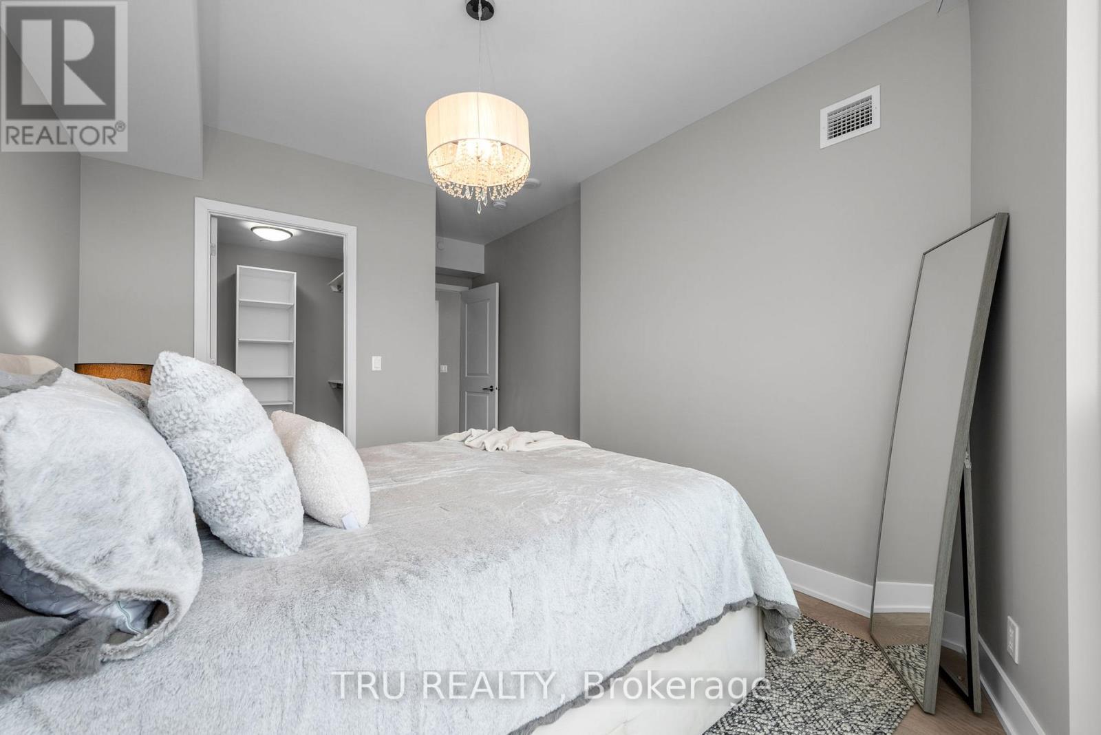 910 - 485 Richmond Road, Ottawa, Ontario  K2A 3W9 - Photo 26 - X12982306