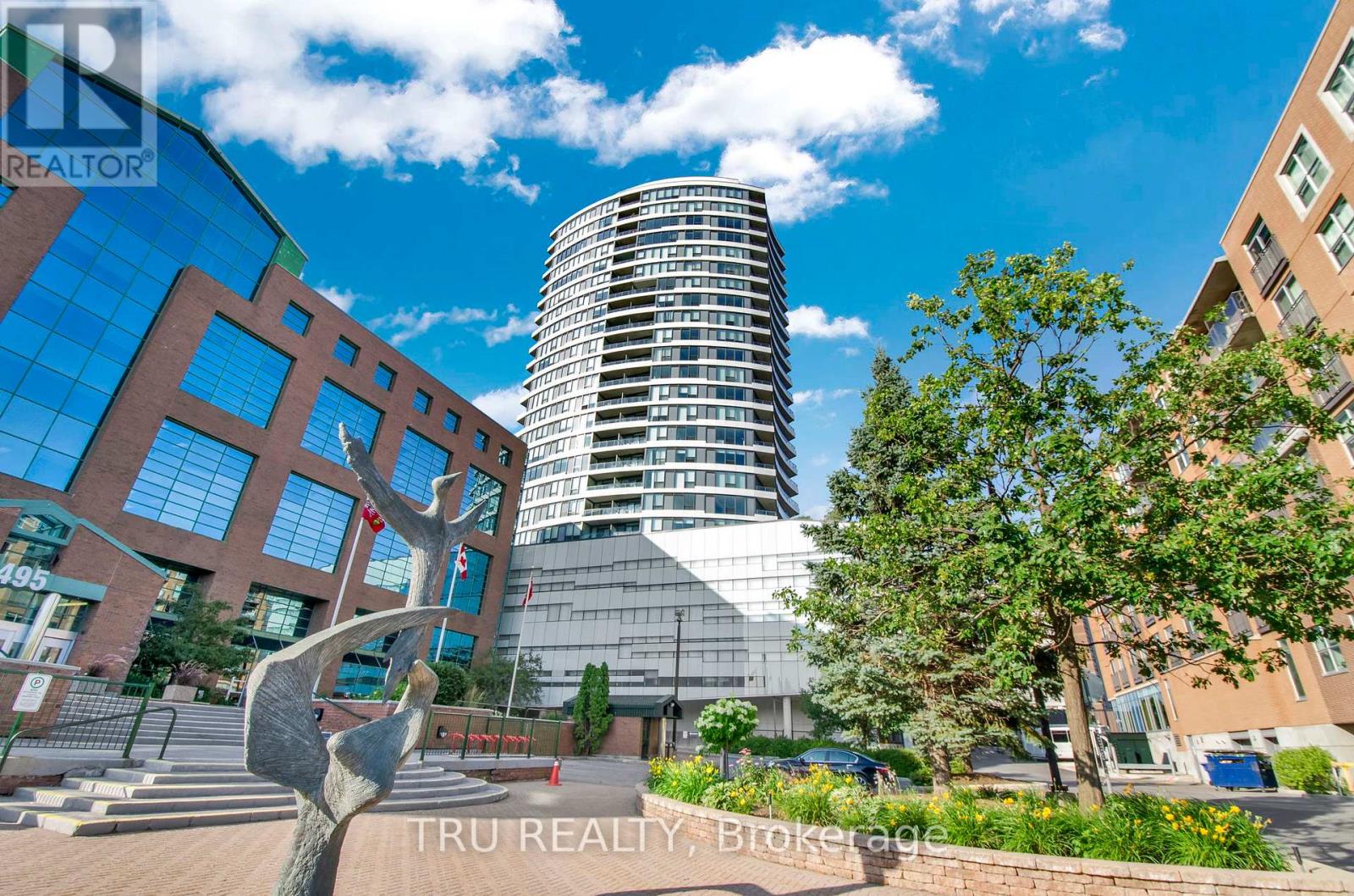 910 - 485 Richmond Road, Ottawa, Ontario  K2A 3W9 - Photo 3 - X12982306