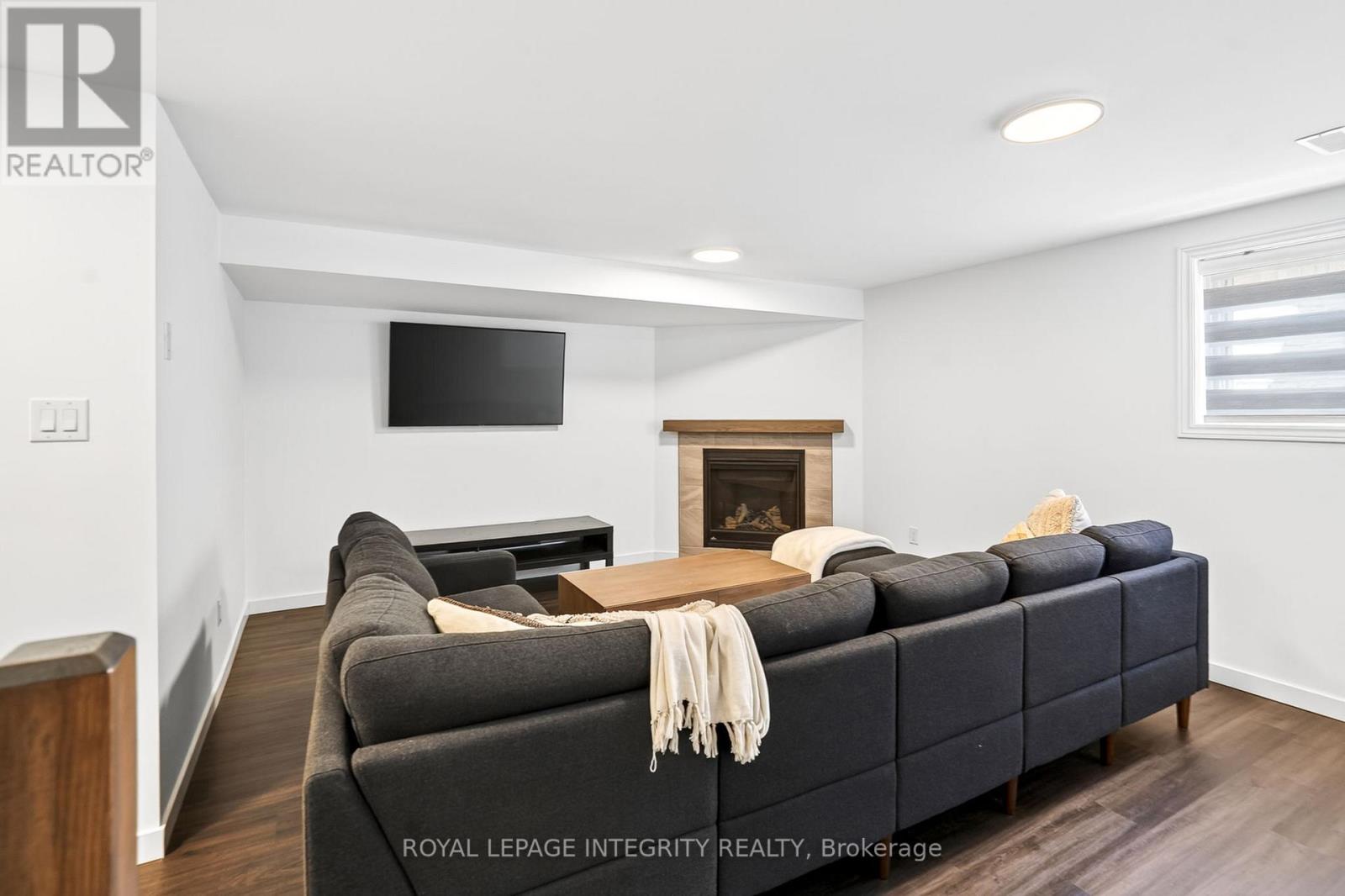 112 Jardiniere Street, Ottawa, Ontario  K2S 2K2 - Photo 35 - X12982422