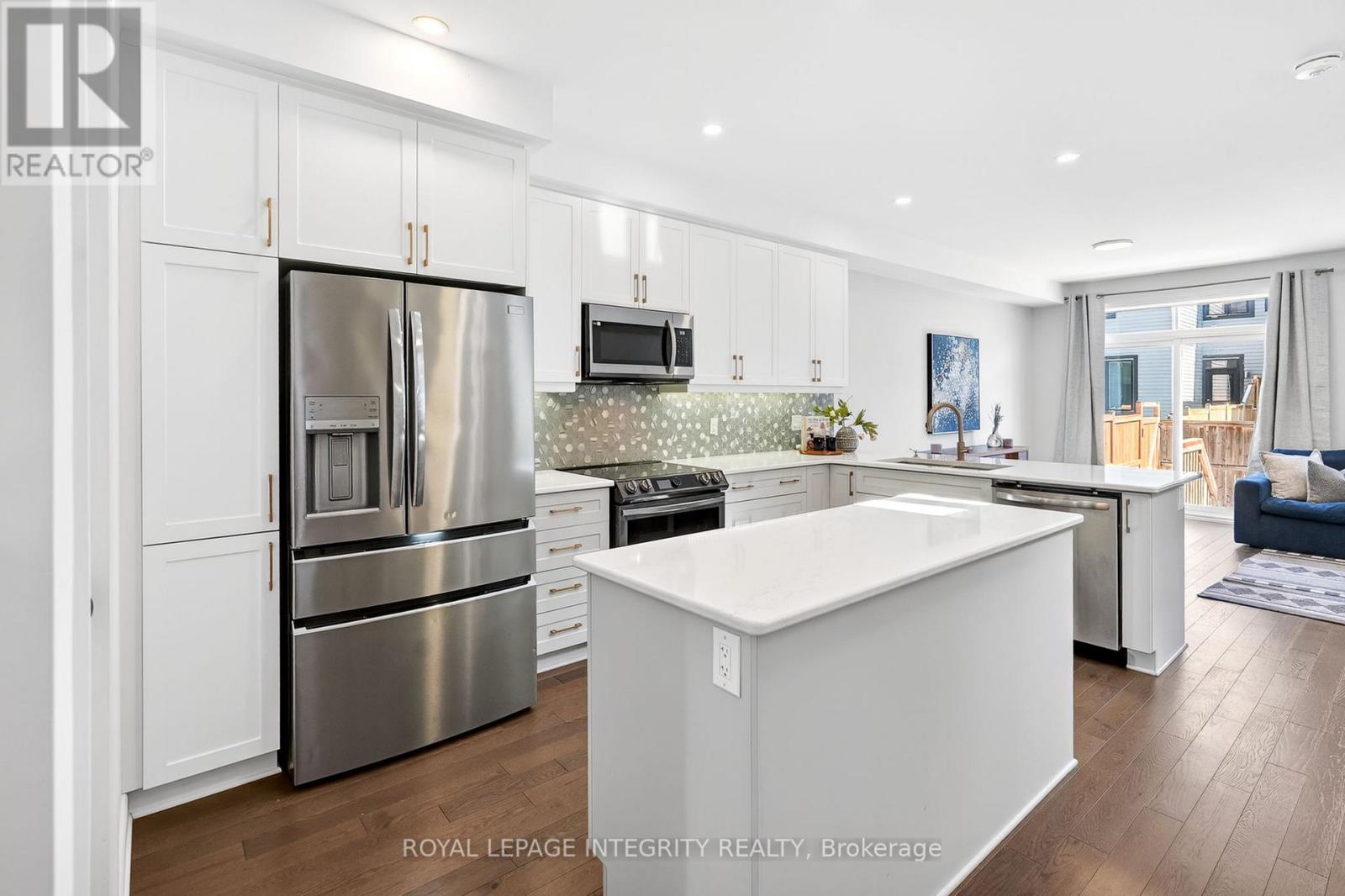 112 Jardiniere Street, Ottawa, Ontario  K2S 2K2 - Photo 9 - X12982422