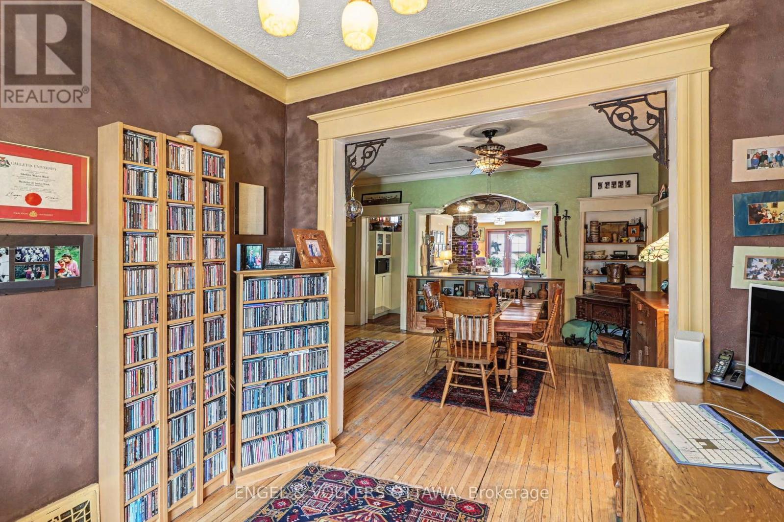 88 Pinhey Street, Ottawa, Ontario  K1Y 1T4 - Photo 4 - X12982430