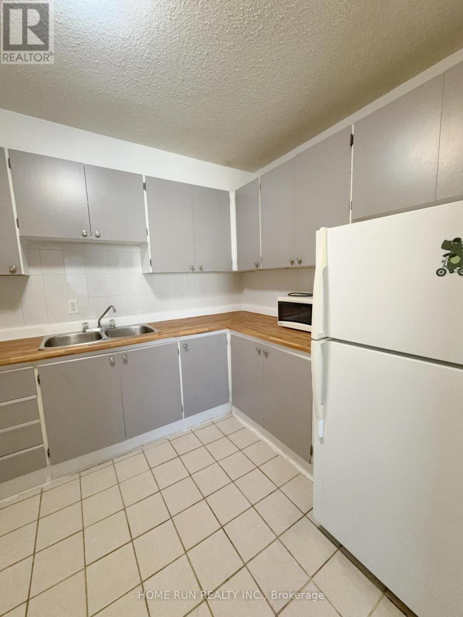 1401 - 1380 Prince Of Wales Drive, Ottawa, Ontario  K2C 3N5 - Photo 3 - X12982440