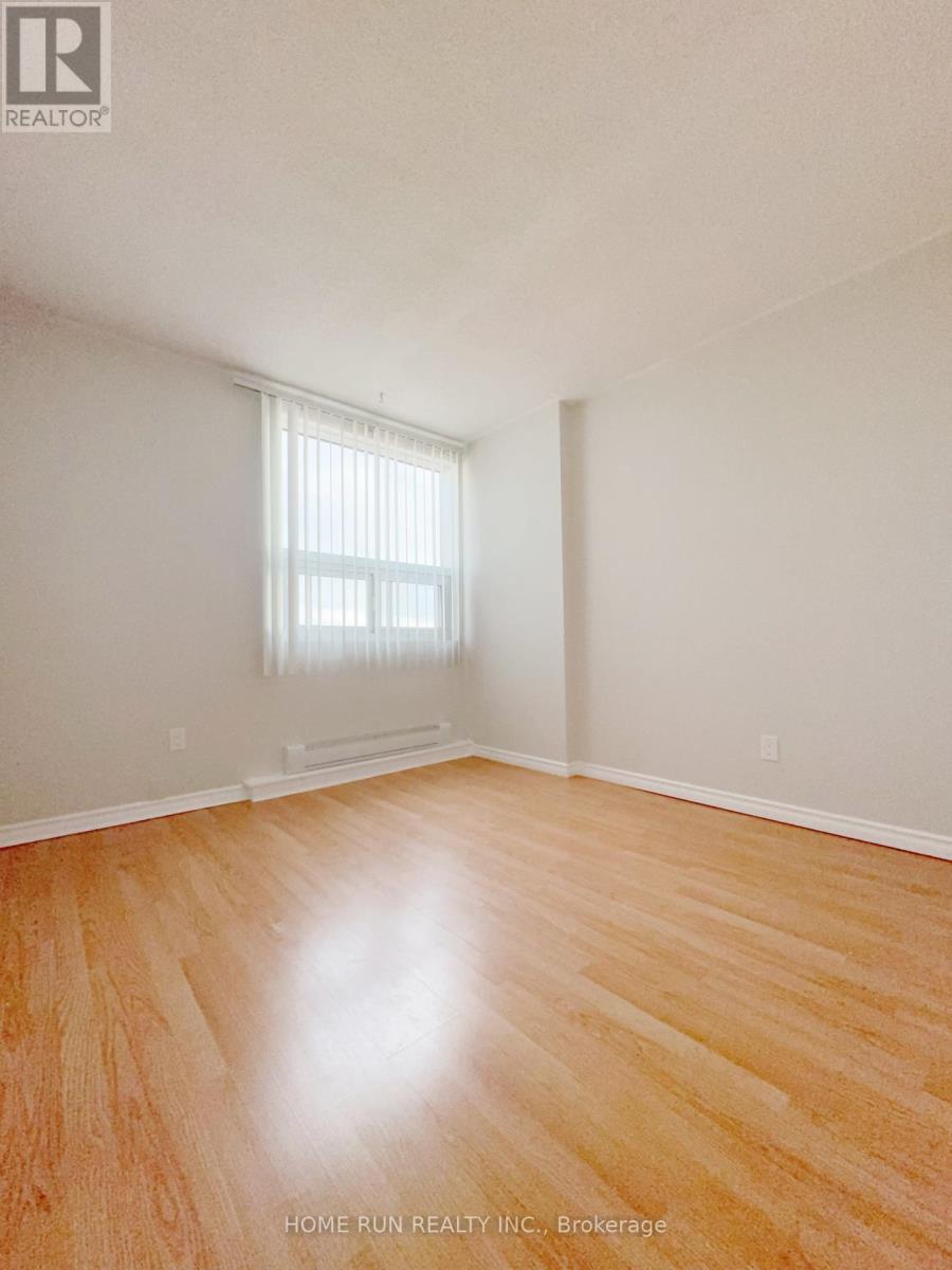 1401 - 1380 Prince Of Wales Drive, Ottawa, Ontario  K2C 3N5 - Photo 7 - X12982440