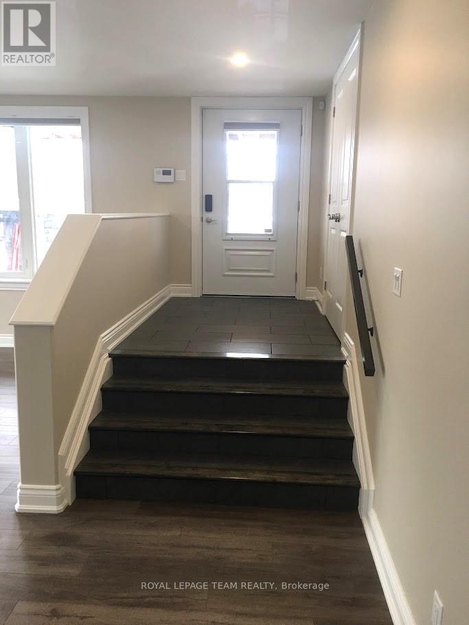 B - 1929 River Road, Ottawa, Ontario  K4M 1B4 - Photo 2 - X12982446