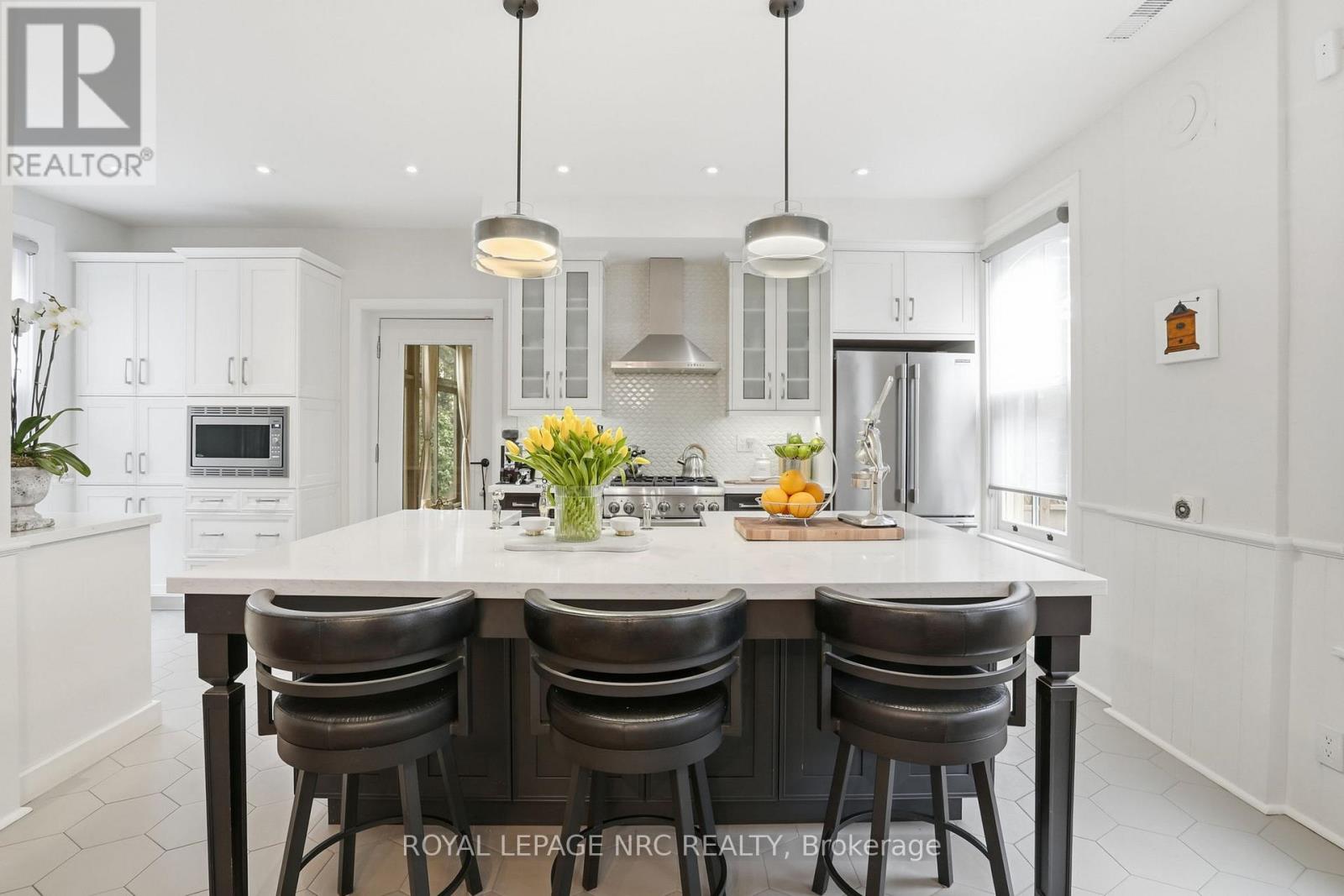 176 James Street, St. Catharines, Ontario  L2R 5C5 - Photo 19 - X12982416