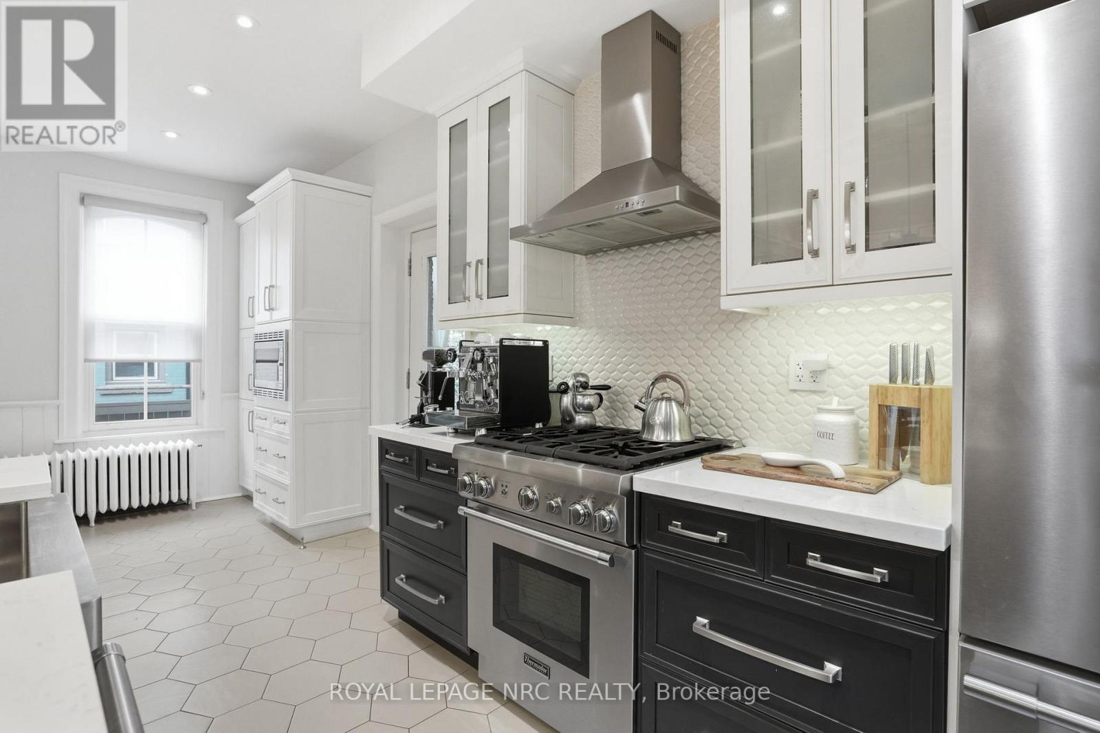 176 James Street, St. Catharines, Ontario  L2R 5C5 - Photo 21 - X12982416