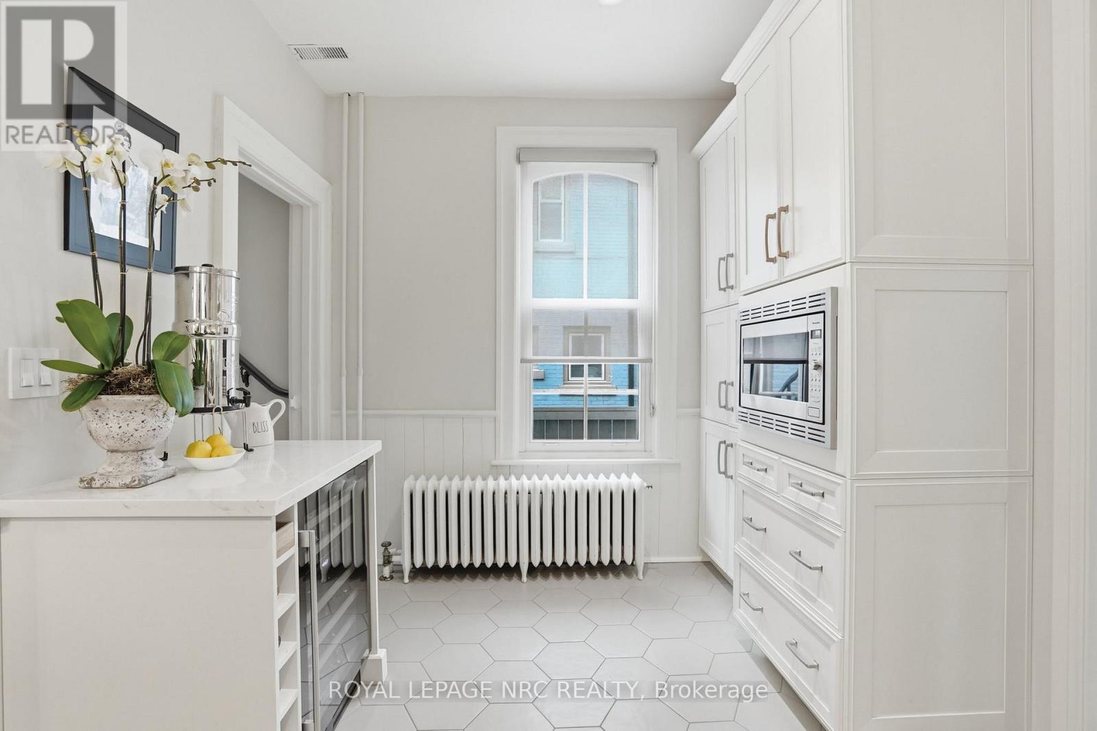 176 James Street, St. Catharines, Ontario  L2R 5C5 - Photo 23 - X12982416