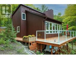 1066 MOUNTVALE POINT ROAD, Frontenac, Ontario