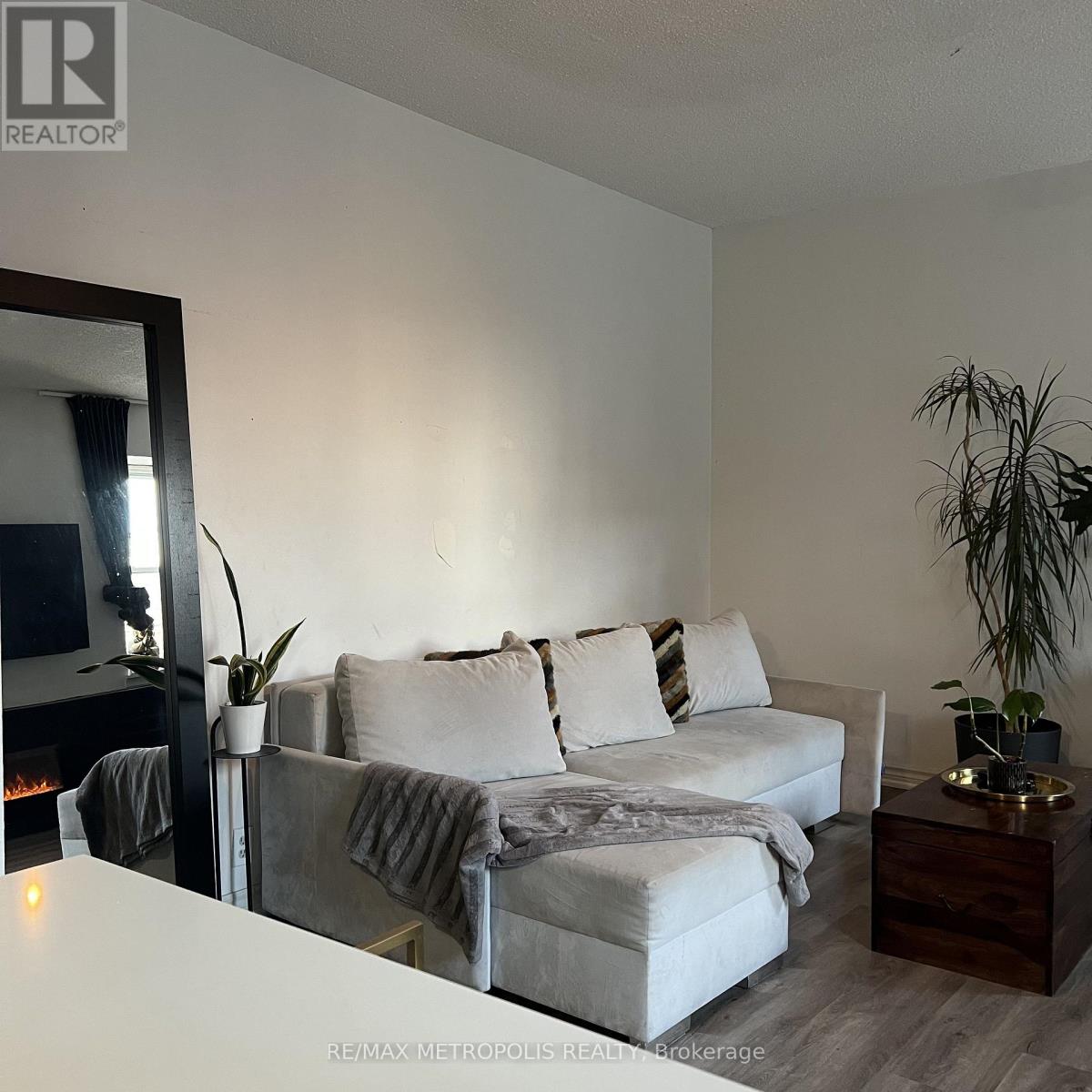 854 Bathurst Street, Toronto, Ontario  M5R 3G3 - Photo 15 - C12973192