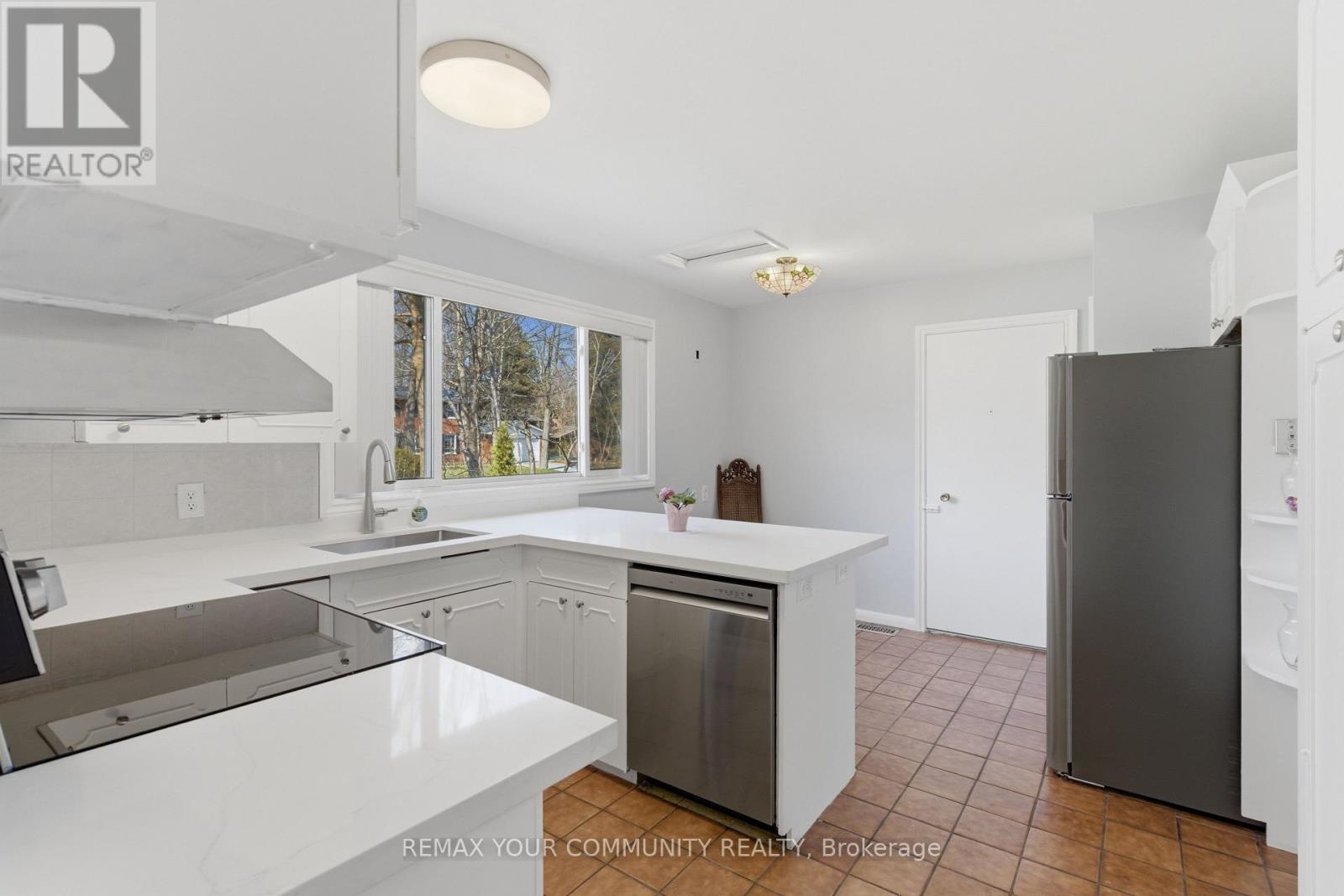 3 Pinevale Road, Markham, Ontario  L3T 1J5 - Photo 16 - N12966042