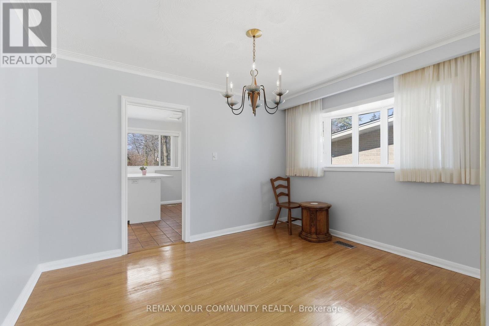 3 Pinevale Road, Markham, Ontario  L3T 1J5 - Photo 11 - N12966042