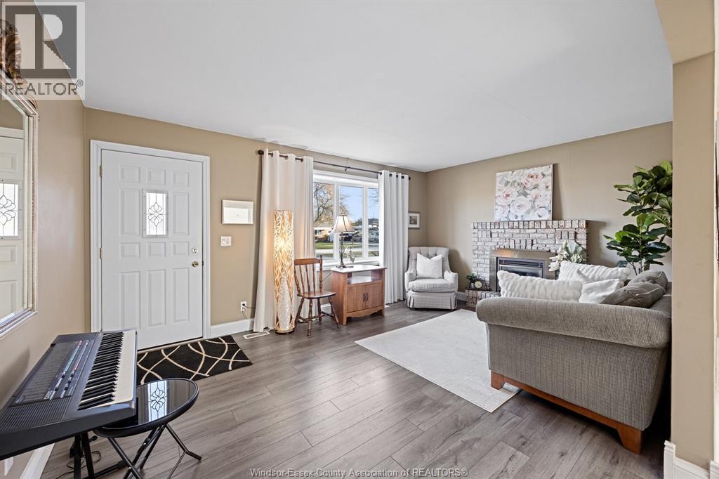 291 Elm, Lakeshore, Ontario  N0R 1N0 - Photo 3 - 26007709