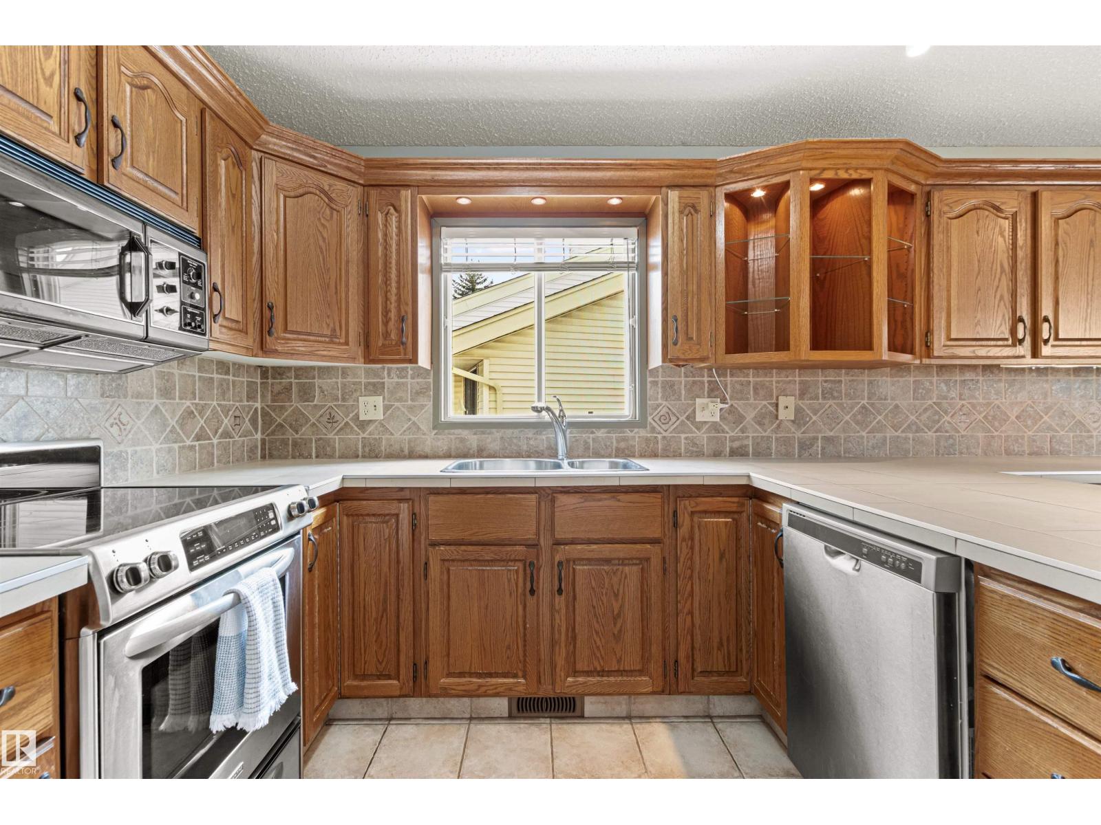 205 Oeming Rd Nw, Edmonton, Alberta  T6R 1M1 - Photo 11 - E4477714