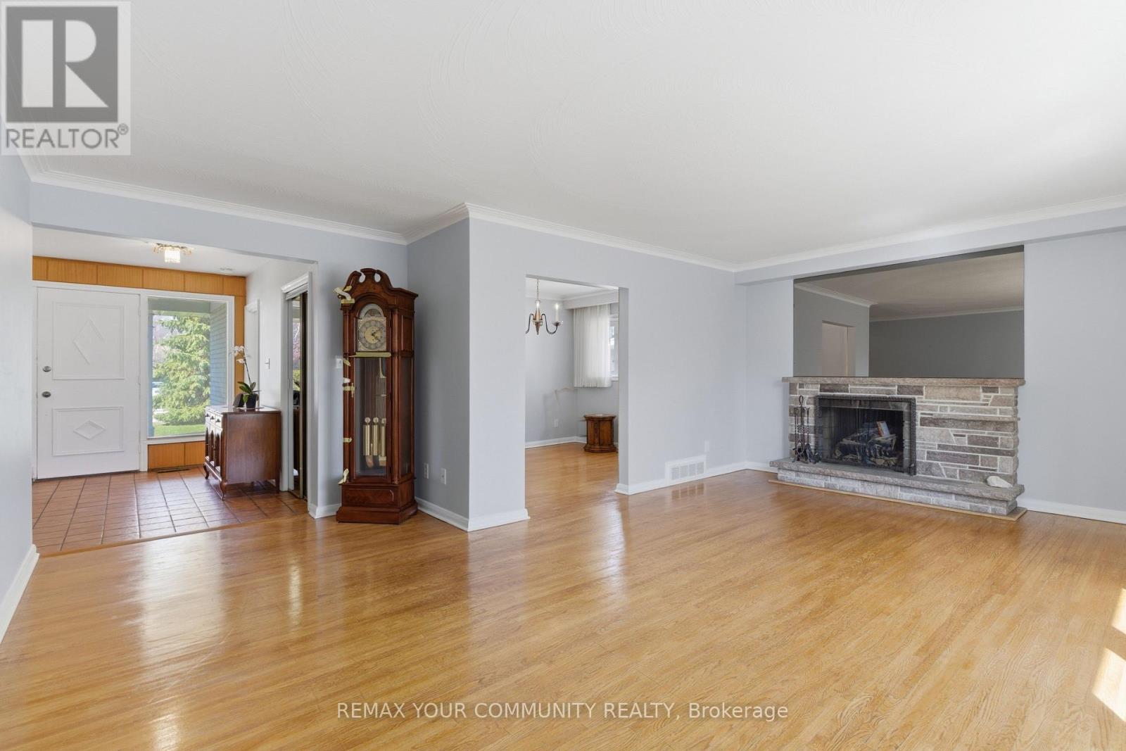 3 Pinevale Road, Markham, Ontario  L3T 1J5 - Photo 8 - N12966042