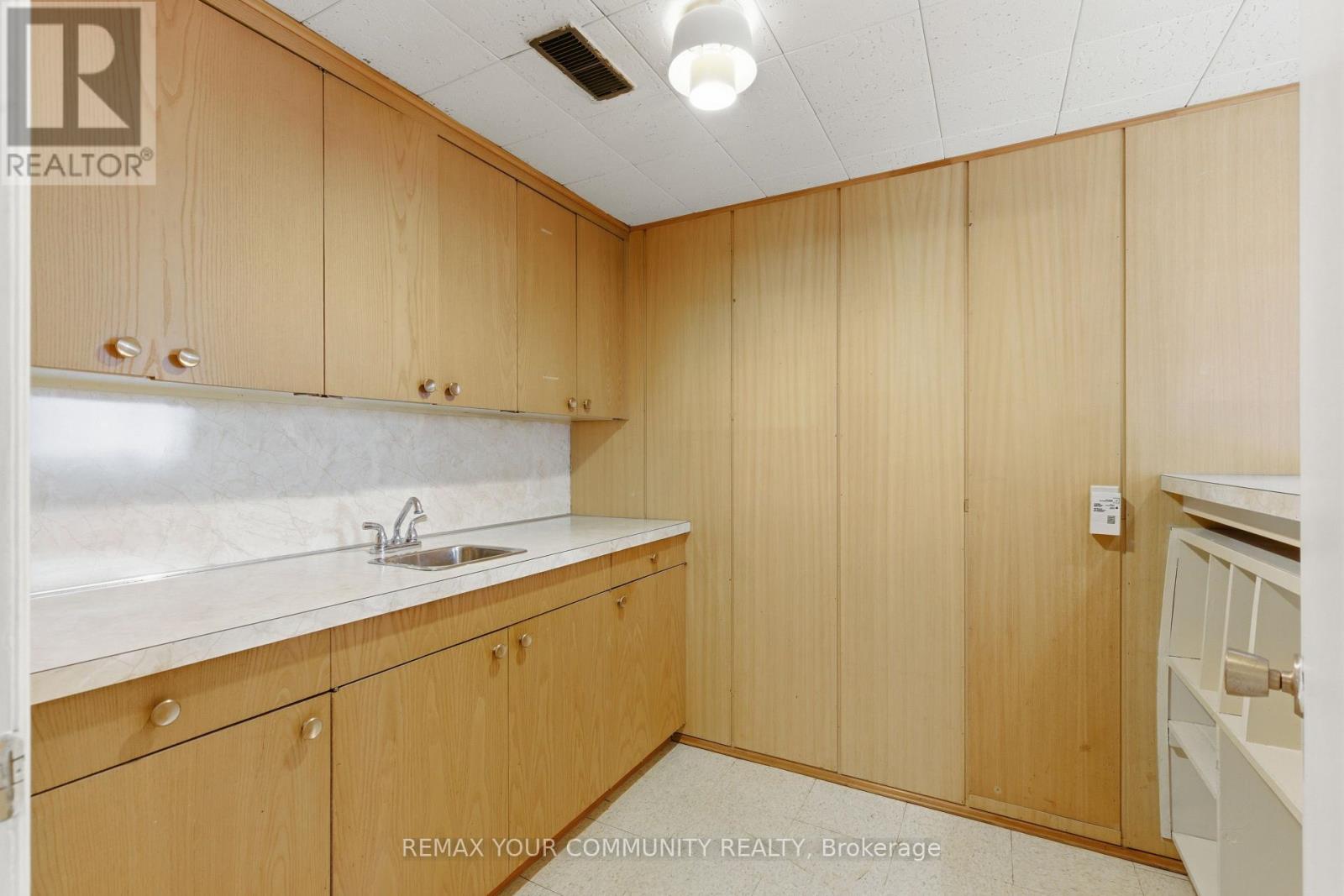 3 Pinevale Road, Markham, Ontario  L3T 1J5 - Photo 38 - N12966042