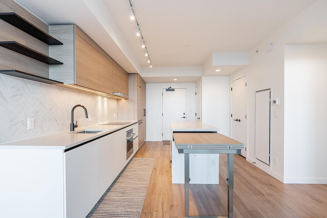 2111 13428 105 Avenue, Surrey, British Columbia V3T 0S6 - Photo 6 - R3107403