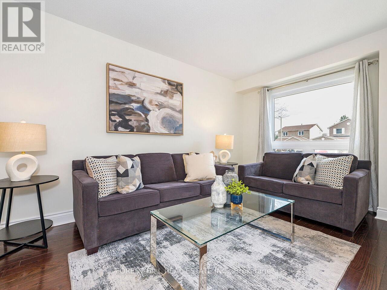 6328 Martel Court, Mississauga, Ontario  L5N 3H6 - Photo 3 - W12966480