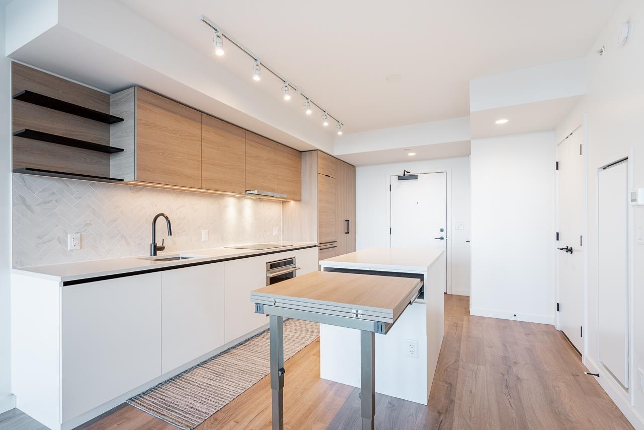 2111 13428 105 Avenue, Surrey, British Columbia V3T 0S6 - Photo 11 - R3107403