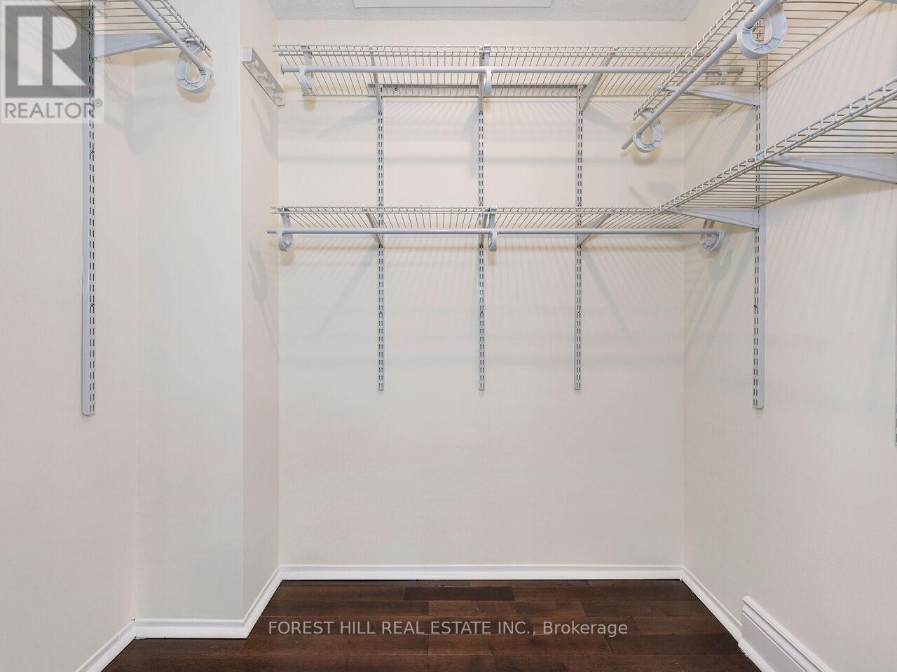 6328 Martel Court, Mississauga, Ontario  L5N 3H6 - Photo 14 - W12966480