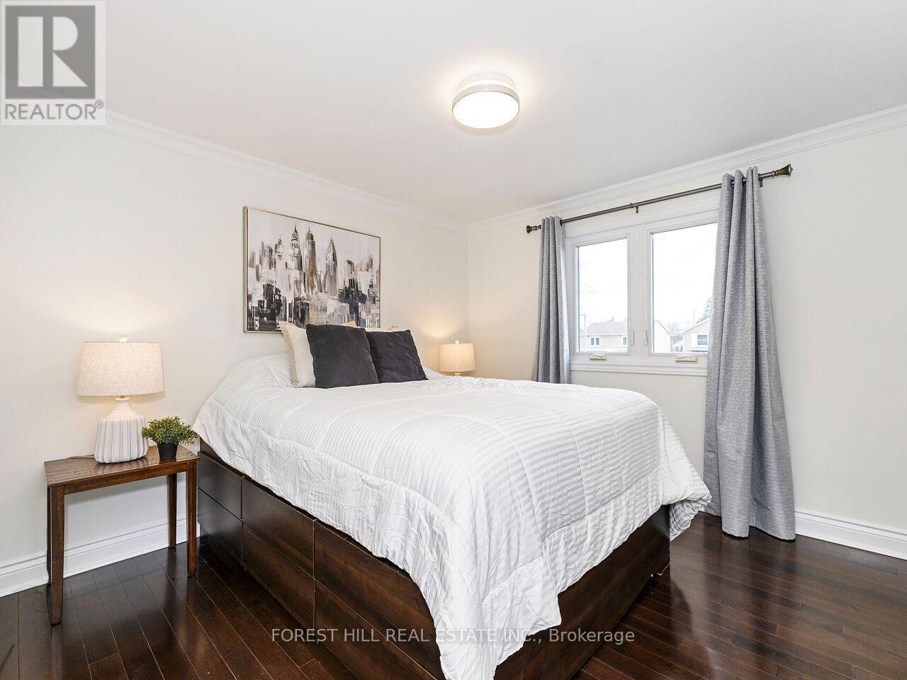 6328 Martel Court, Mississauga, Ontario  L5N 3H6 - Photo 18 - W12966480