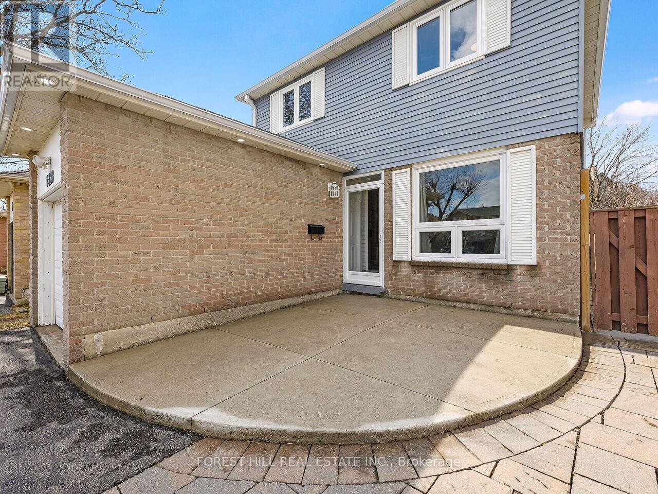 6328 Martel Court, Mississauga, Ontario  L5N 3H6 - Photo 2 - W12966480