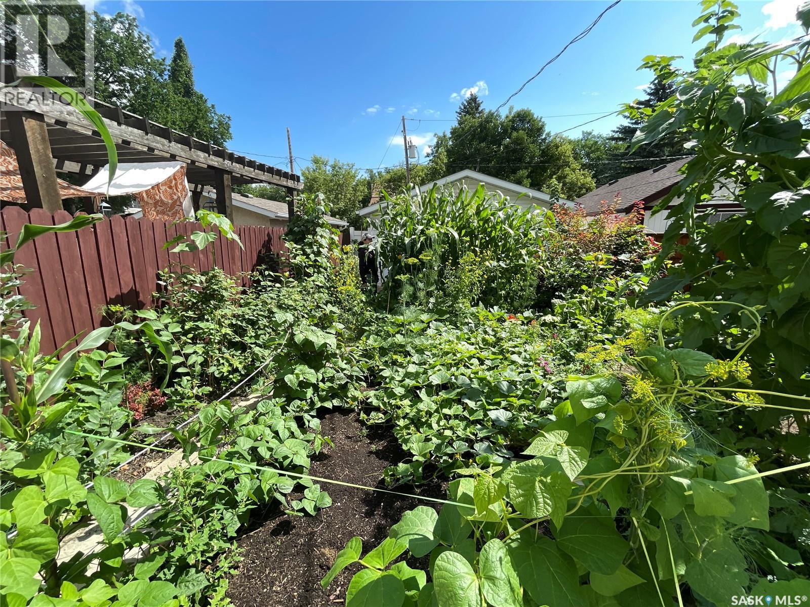 3027 Robinson Street, Regina, Saskatchewan  S4S 1V3 - Photo 24 - SK032326