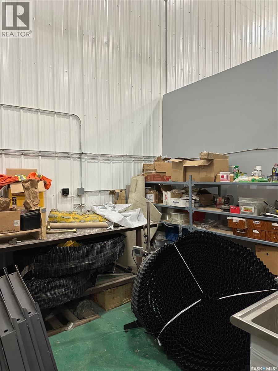 102 Industrial Drive, Bienfait, Saskatchewan  S0C 0M0 - Photo 16 - SK032410