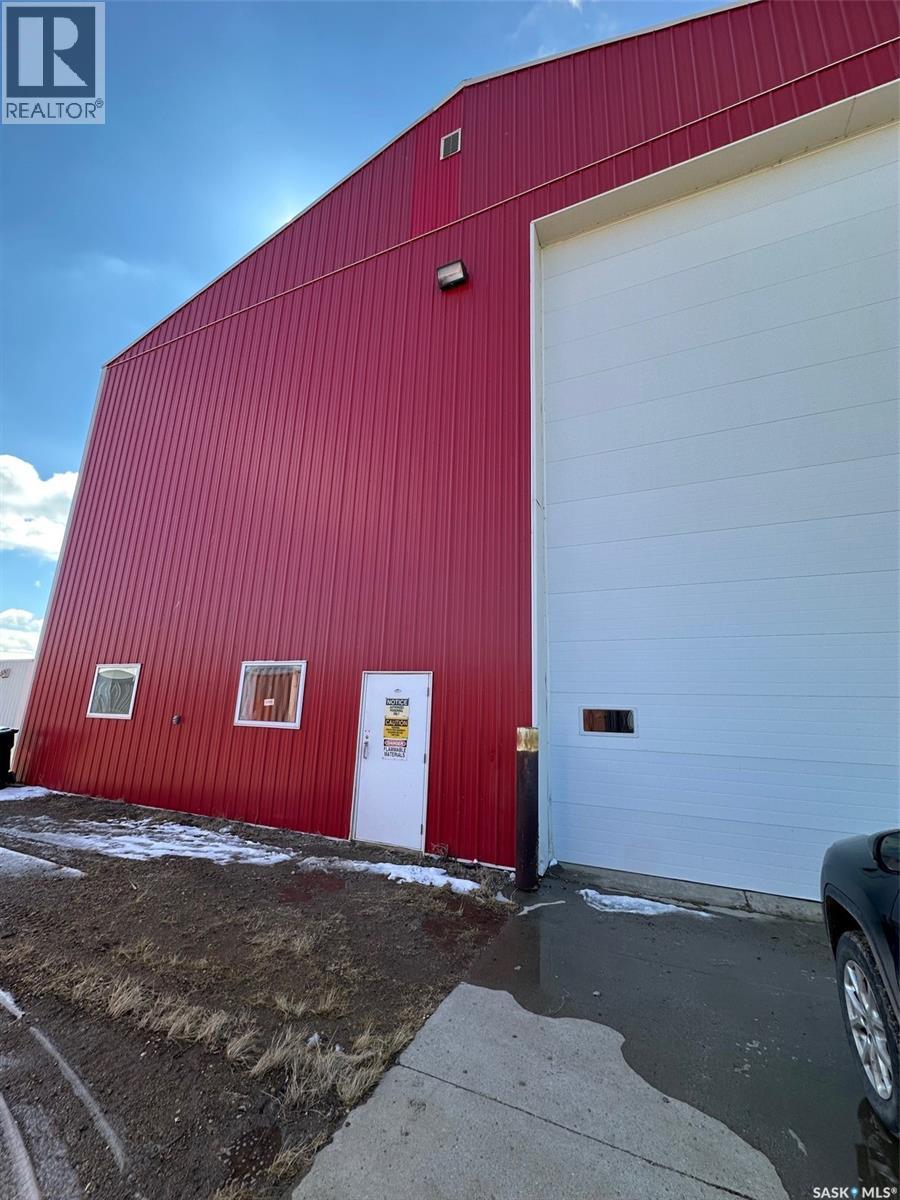102 Industrial Drive, Bienfait, Saskatchewan  S0C 0M0 - Photo 8 - SK032410