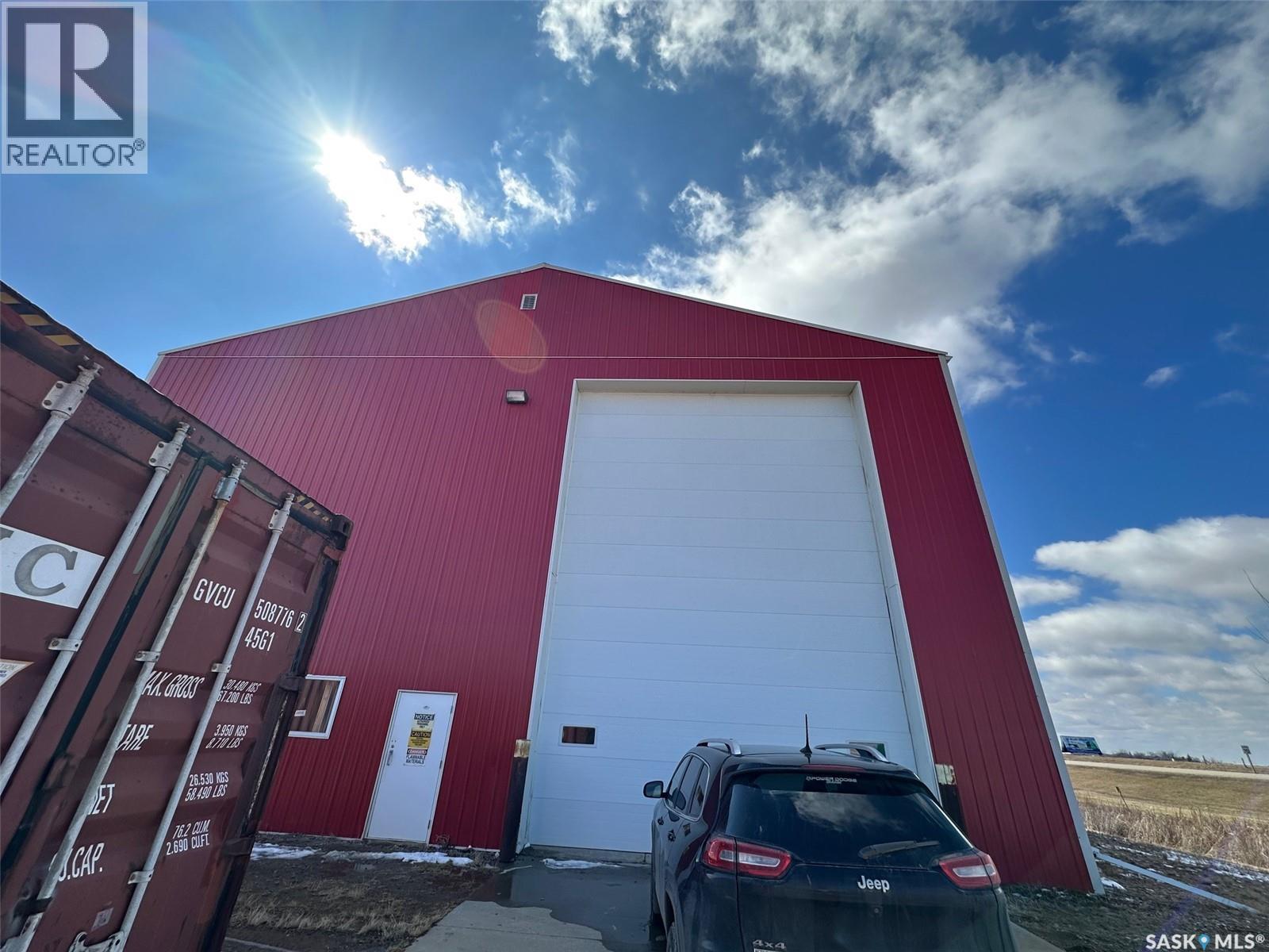 102 Industrial Drive, Bienfait, Saskatchewan  S0C 0M0 - Photo 9 - SK032410