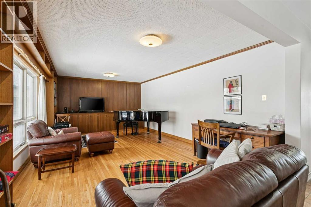 4104 Crestview Road Sw, Calgary, Alberta  T2T 2L4 - Photo 10 - A2299656