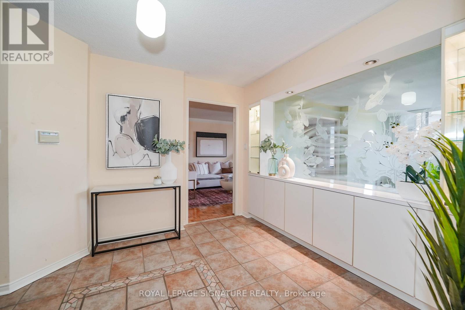 1001 - 211 St Patrick Street, Toronto, Ontario  M5T 2Y9 - Photo 10 - C12982312