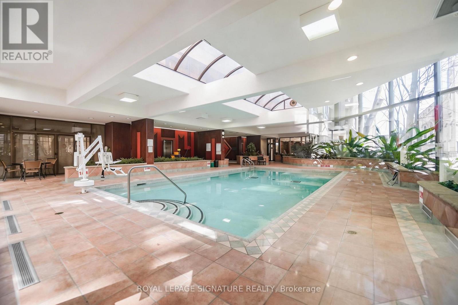 1001 - 211 St Patrick Street, Toronto, Ontario  M5T 2Y9 - Photo 35 - C12982312