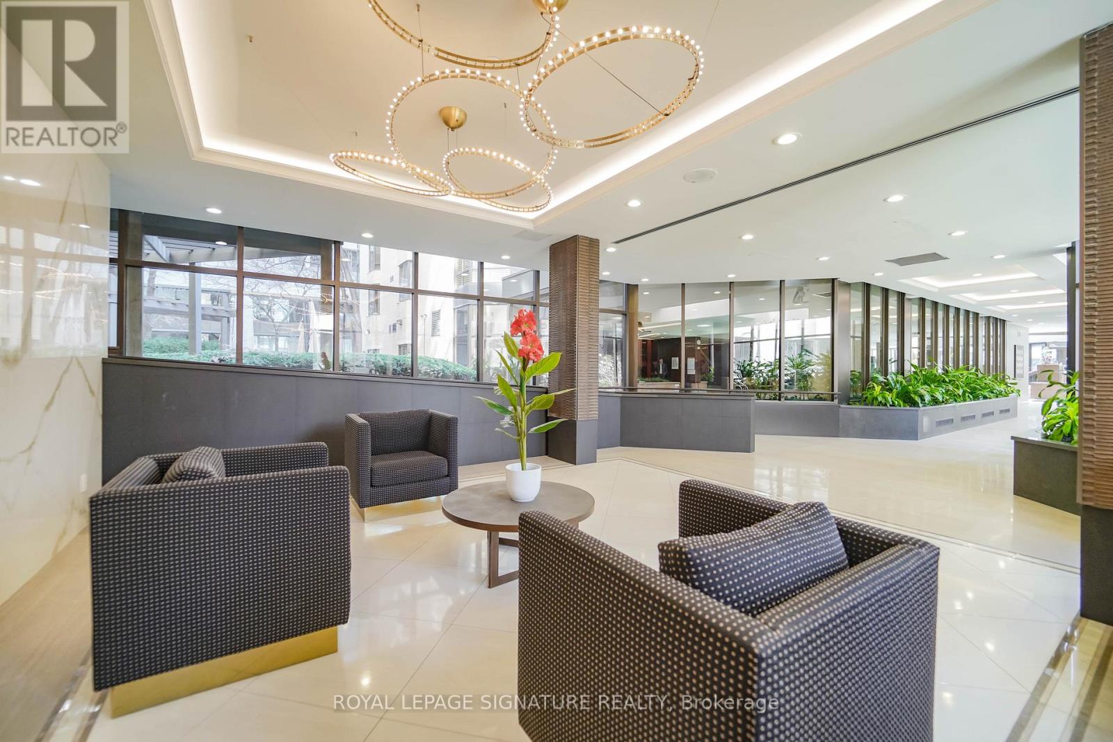 1001 - 211 St Patrick Street, Toronto, Ontario  M5T 2Y9 - Photo 5 - C12982312