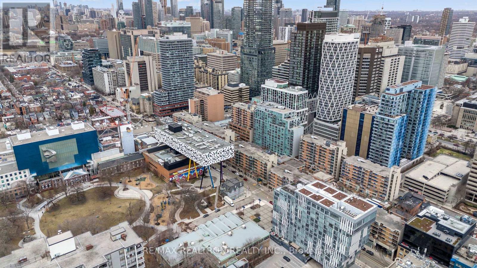 85 Mccaul Street N, Toronto, Ontario  M5T 2W7 - Photo 15 - C12982362