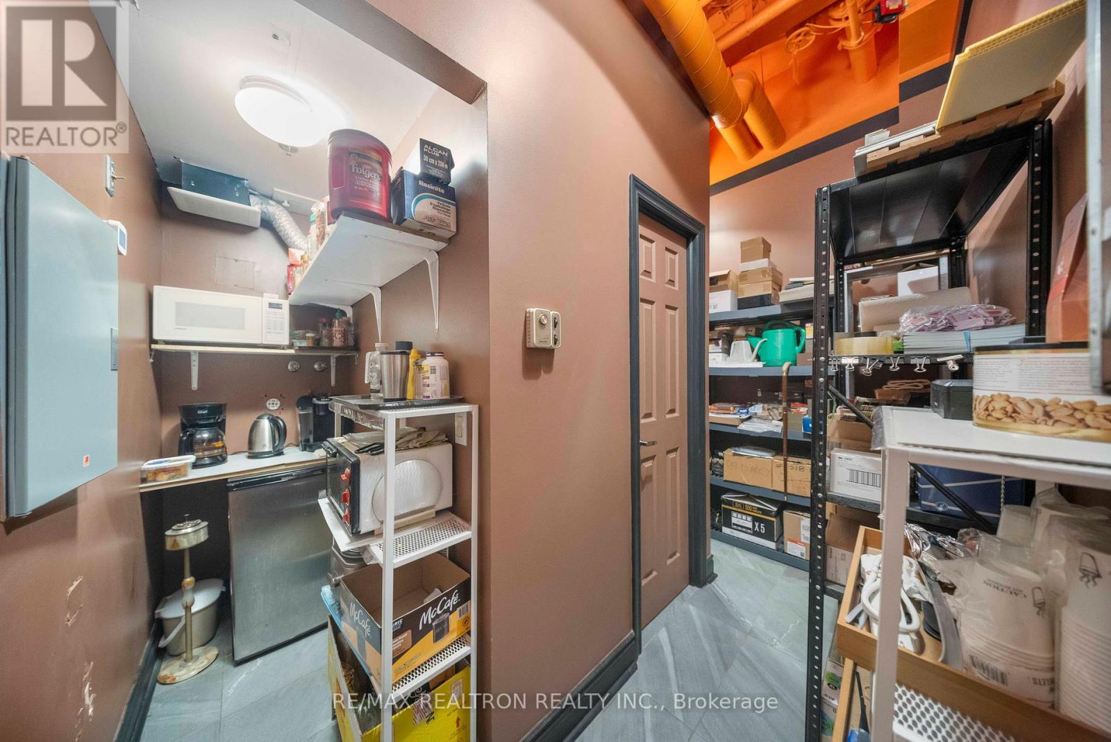 85 Mccaul Street N, Toronto, Ontario  M5T 2W7 - Photo 7 - C12982362