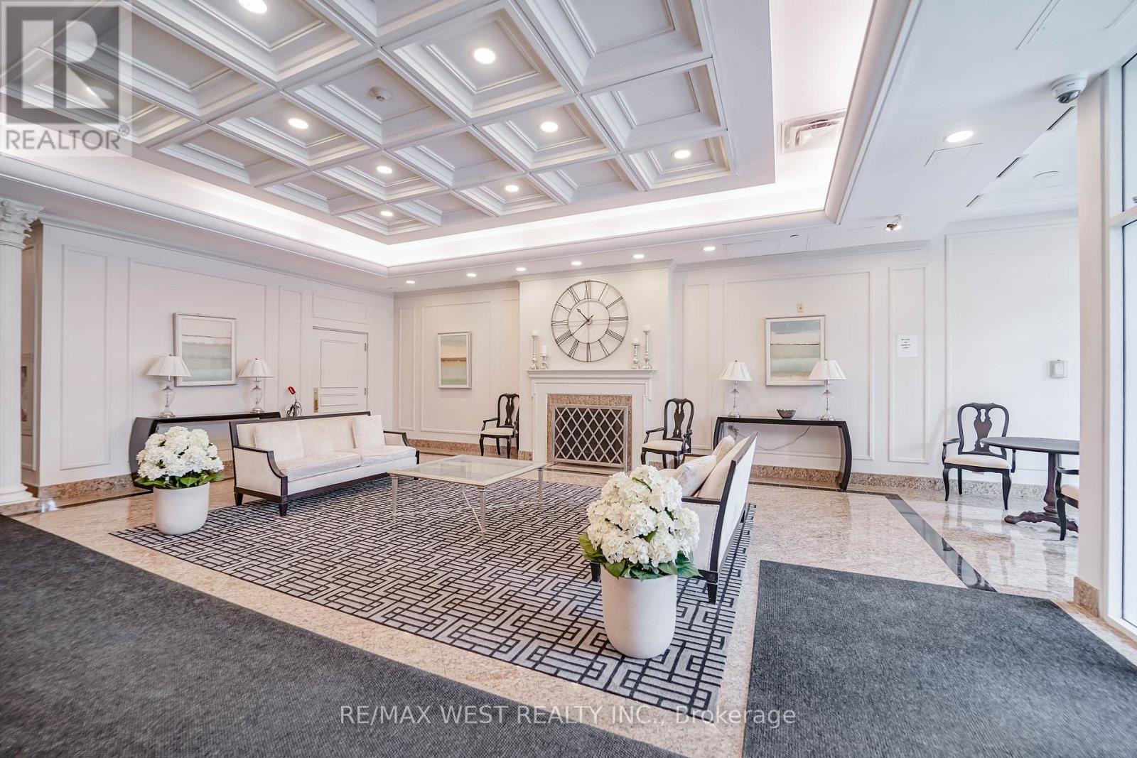 602 - 1 Hycrest Avenue, Toronto, Ontario  M2N 6V8 - Photo 2 - C12982384