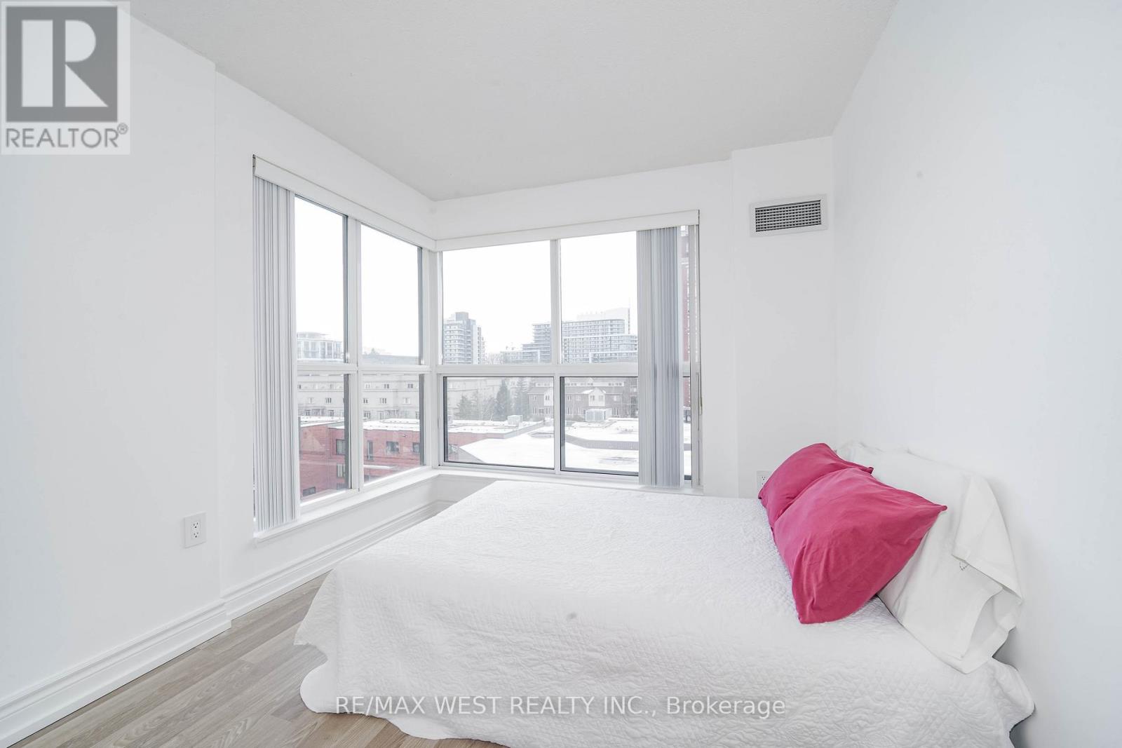 602 - 1 Hycrest Avenue, Toronto, Ontario  M2N 6V8 - Photo 7 - C12982384