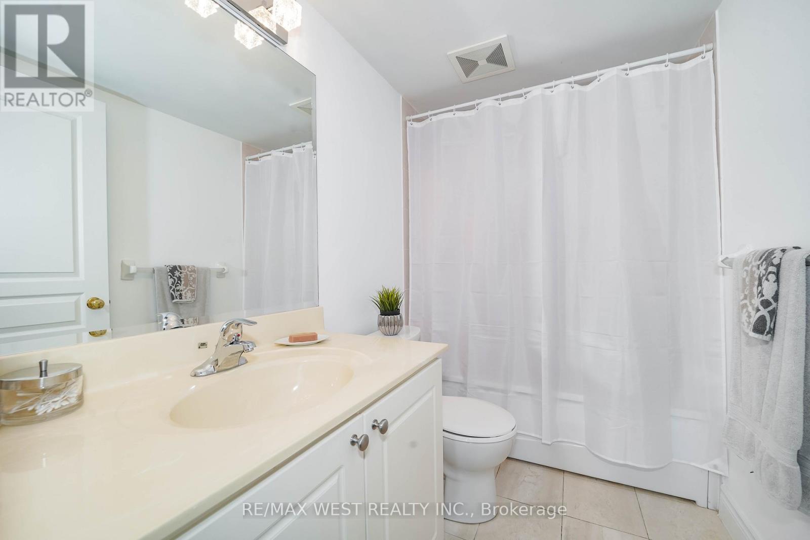 602 - 1 Hycrest Avenue, Toronto, Ontario  M2N 6V8 - Photo 8 - C12982384